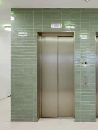 AirportGardensAufzug