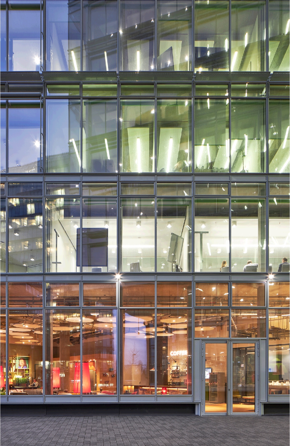 FriedhelmKuche360ShowroommyhiveImmofinanz15